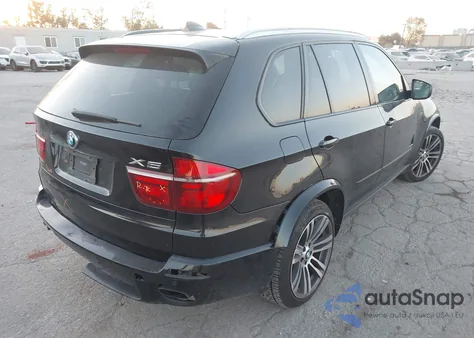 2013 BMW X5 xDrive50I z USA, uszkodzony, nr VIN 5UXZV8C51D0C15098